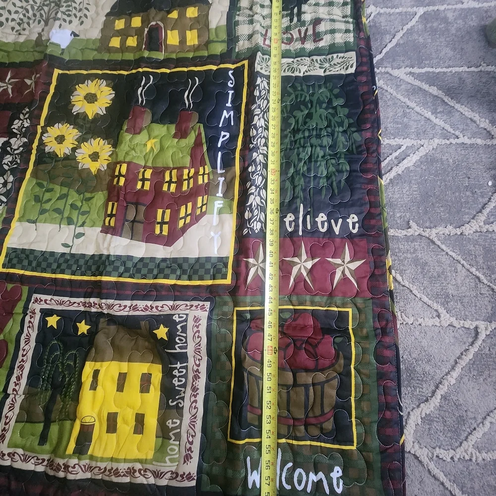Country Farmhouse Home Patchwork Quilt with Multicolor Design